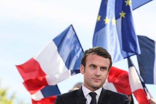 مکرون، جوانترین رئیس جمهور منتخب تاریخ فرانسه، سیاست اتحاد بیشتر در اروپا و گسترش مذاکره در مناقشات خاور میانه را اتخاذ خواهد کرد/